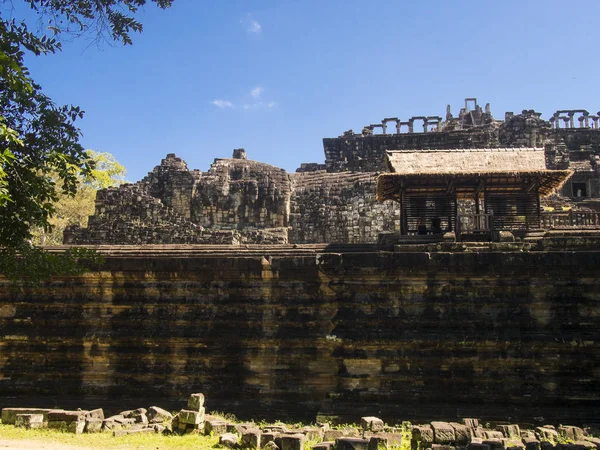 Templo Baphoun de Angkor Templos en Camboya — Foto de Stock