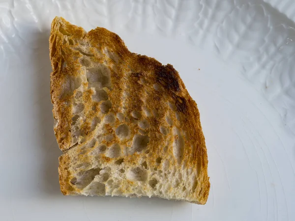 プレートにトーストしたパン — ストック写真