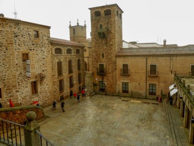 Caceres, eski twon insanlarda Caceres, İspanya - 29 Mart 2013- 