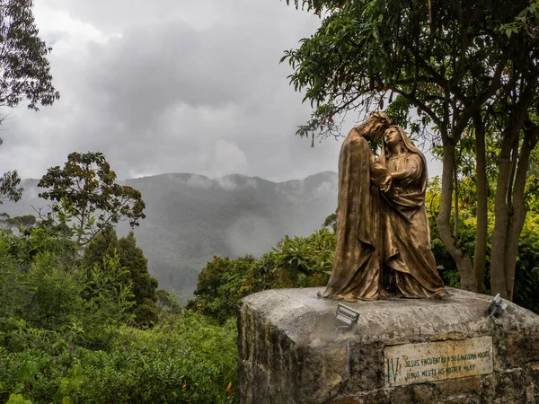 Bogota - Kolumbia, 2019. november 2. - Crucis szobrok a t-ben — Stock Fotó