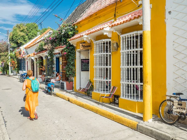 Cartagena de Indias - Kolumbia, 2019. november 13. - Street of Getsemani neighborhood in Cartagena de Indias - Kolumbia — Stock Fotó