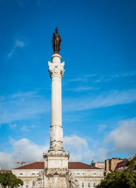 Colonna di Pedro IV in Piazza Rossio nel centro della città di Lisbona — Foto Stock