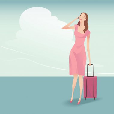 Güzel bir kadın yolcu ile yürüyüş ve o mavi gökyüzü arka plan üzerinde pembe bir elbise telefonla konuşurken bavul.