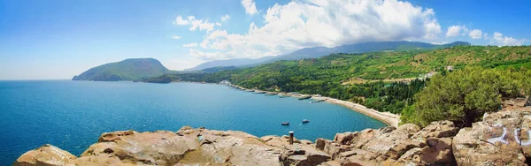 Kırım'da, Bear Mountain