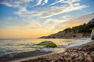 Kırım'da, Bay Laspi, siyah deniz, bir deniz günbatımı