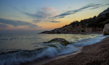 Kırım'da, Bay Laspi, siyah deniz, bir deniz günbatımı