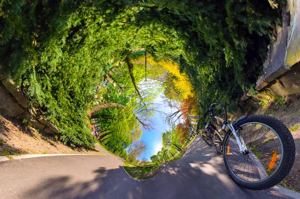 Polonya, Poznan, dairesel panorama / cyclorama - park - bir cadde bağımsızlık