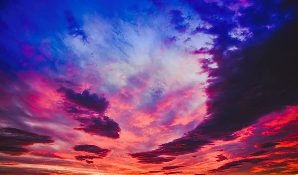 Beautiful dramatic sunset over Styrian land in Austria. Colorful winter evening on countryside. — Stock Photo, Image