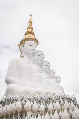 Wat Phra Dhat Phasornkaew 
