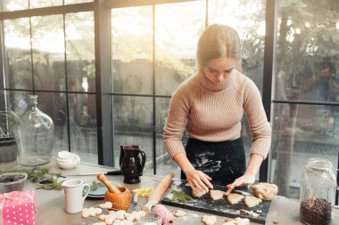 Kadın pudra mutfak yemek