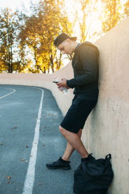 Sporcu eğitim, ücretsiz alan Smartphone kullanarak