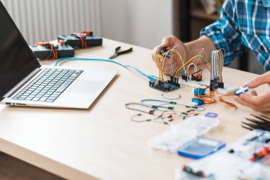 İşyeri elektronik mühendisi deneme