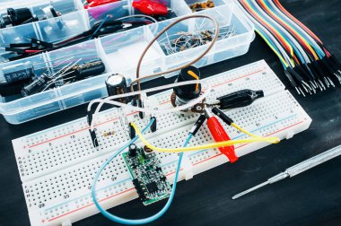 Robotik inşaat elektronik ayrıntılarını