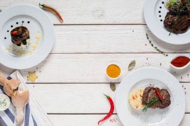 Izgara et çeşitli baharatlar boş alan ile