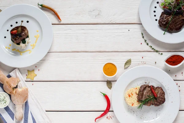 Izgara et çeşitli baharatlar boş alan ile