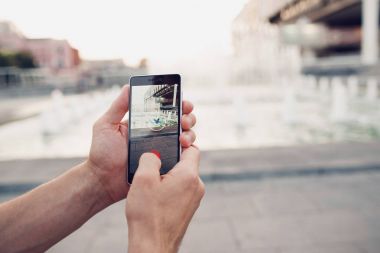 Pokemon git mobil oyun. Online Pokemon yakalamak.