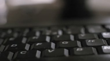 Atış sürgülü İngilizce pc klavye tuşları kapat.