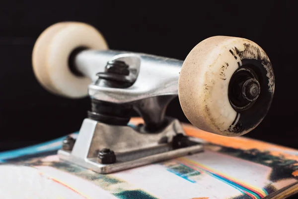 Close up skateboard truck and wheels — Stock Photo, Image