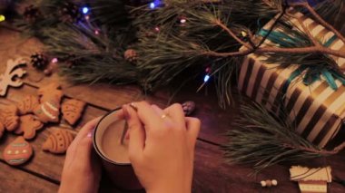 Latte ve çerezler ile lezzetli Noel tatili