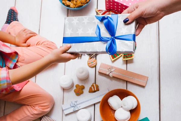 Noel mucizesi. Yeni yıl gününde aile sevgisi