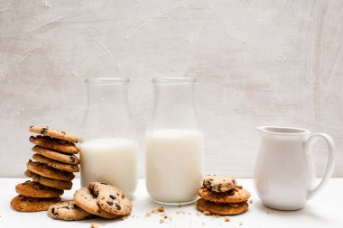 Kepekli Ürünler süt ile yemek