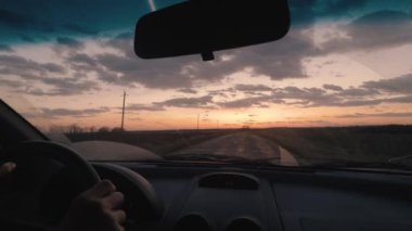 Gün batımı film arabada yolculuk