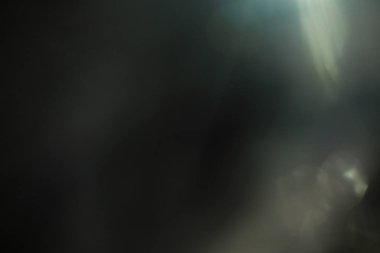 Gerçek Lens Flare siyah arka plan üzerinde atış.