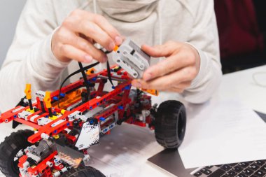 Modern Mekatronik Robotik construstor oluşturma