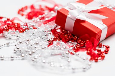 Noel hediye kutusu tatil sezon sunar