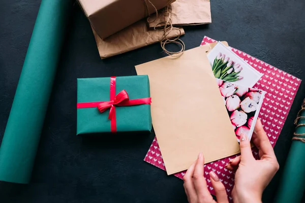 Professionell holiday förberedelse mörk bakgrund — Stockfoto