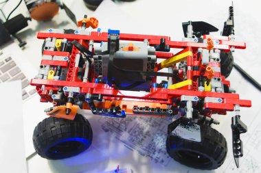 Lego technic Oluşturucu Mekatronik breadboard