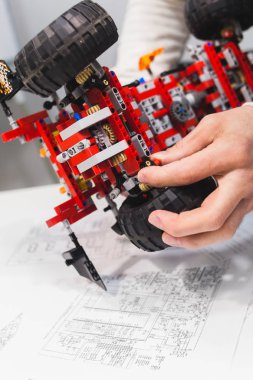 Modern Mekatronik Robotik construstor oluşturma