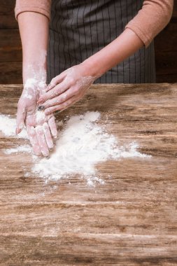 ev hanımı ekmek pasta ev mutfak unu pişirme