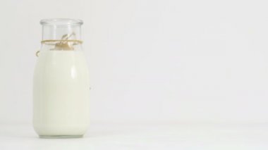 süt şişesi kadın açmak süt sağlık