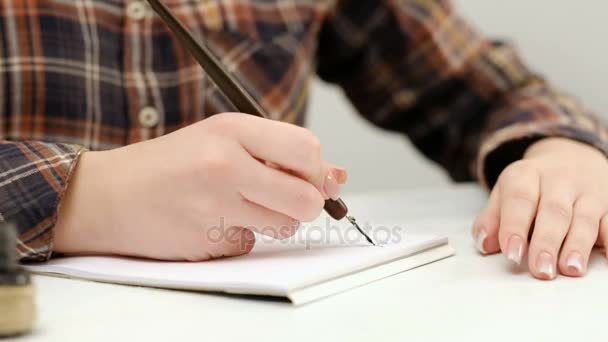 Woman sitting calligraphy practice writing art — Stock Video