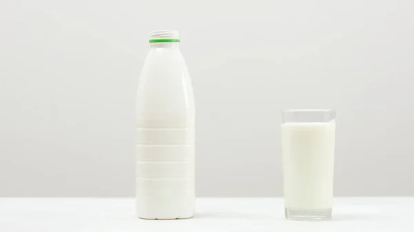 Produtos lácteos cálcio proteína fitness lifestyle — Fotografia de Stock