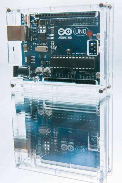 Μικροελεγκτή Arduino Uno breadboard επεξεργαστή — Φωτογραφία Αρχείου