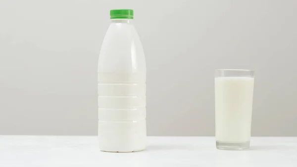 Gezonde milkshake drank biologische melkproduct — Stockfoto