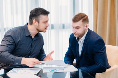 iş iletişim bozukluğu olmuş patron ikna olmadım