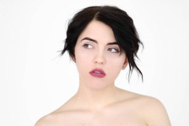 duygu düşünceli dalgın dalgın hüzünlü kadın yüz