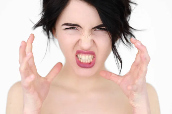 Duygu yüz öfke öfke boğazlamak diş barikat kadın — Stok fotoğraf