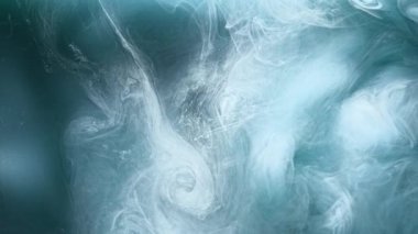 parlayan çelik mavi duman hareketini kaplar