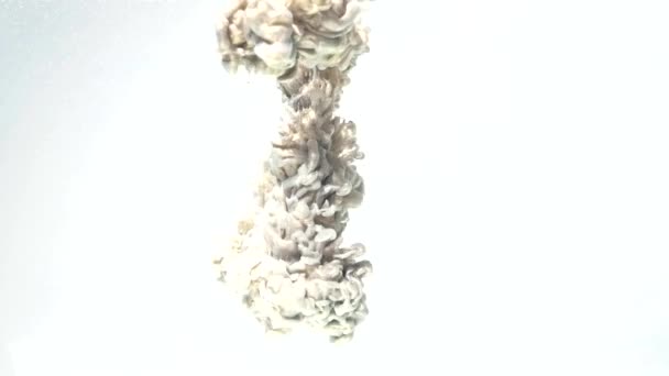 Tinta caída movimiento explosión bronce humo nube blanco — Vídeos de Stock