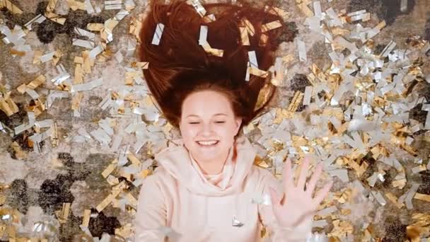 Glamour mejdan speciální příležitost teen dívka confetti — Stock video