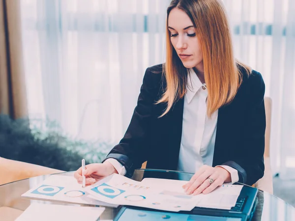 woman business successful female leader office