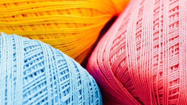 Passe-temps aiguille tricot artisanal fils artisanaux — Photo