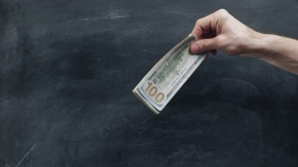 Деньги жесты взяточничества коррупция руки долларов — стоковое видео