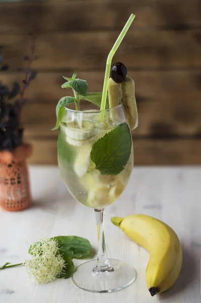Detoks babanov, limon, nane