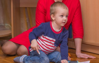 neşeli ve neşeli bir çocuk