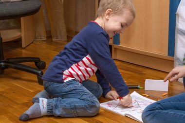 neşeli ve neşeli bir çocuk